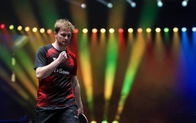 NBA焦点战：凯尔特人逆转热火,