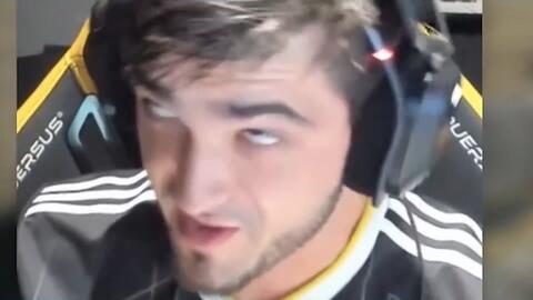 corporate-columns-architecture