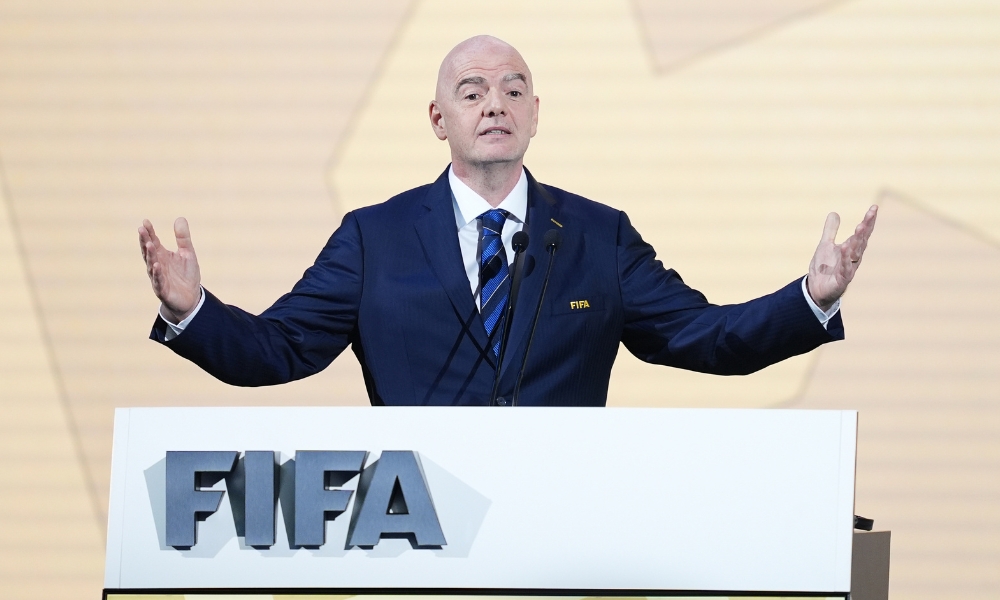 不仅显示了